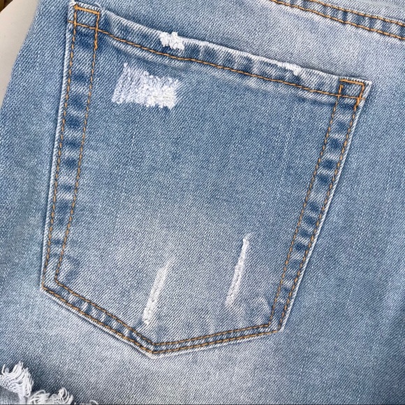 Forever 21 Light Wash Distressed Blue Jean Denim Shorts Size 27 High Waist - Picture 8 of 11